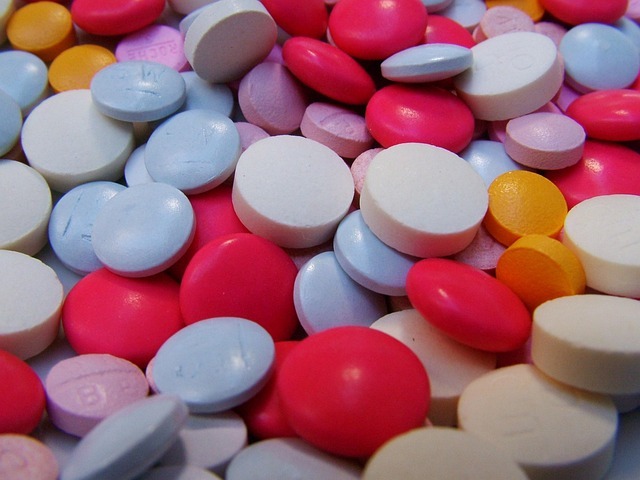 Blasenentzündung ohne Antibiotika heilen? Erfahren Sie, wie Sie mit Hausmitteln, D-Mannose und Wärme die Genesung sanft unterstützen können.