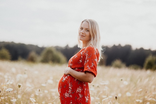 Ist Scharlach in der Schwangerschaft gefährlich für das Baby? Erfahre alles über Risiken, Behandlungsmöglichkeiten und wie du jetzt die nötige Sicherheit gewinnst.